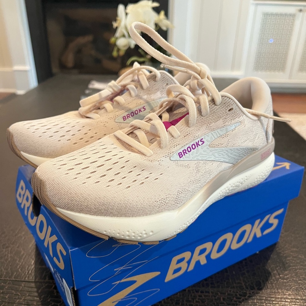 Brooks Women's Athletic Running Shoes - Pale Pink with Purple Accents
